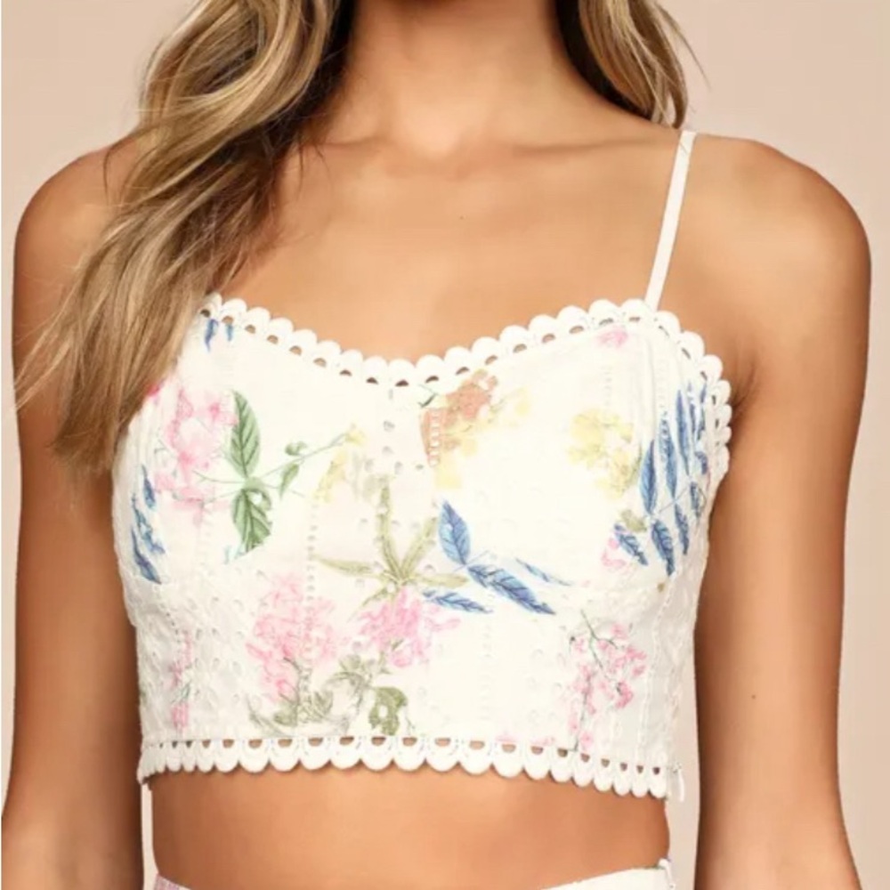 Lulu’s embroidered crop top